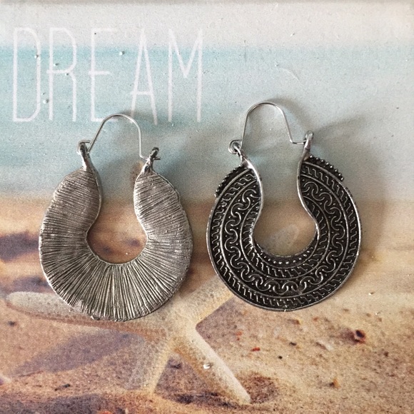 New Antique Styled Silver Earrings - Picture 2 of 3